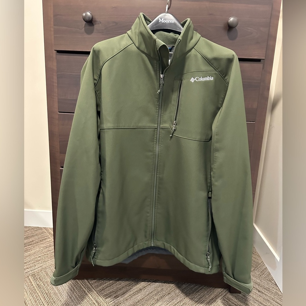 Columbia Men's Olive Jacket